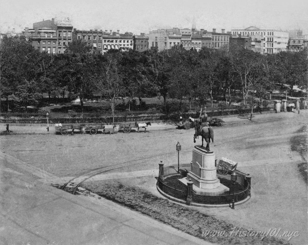 A view of 14th Street and 4th Avenue looking northwest over the Washington's Equestrian Statue at Union Square, New York City.