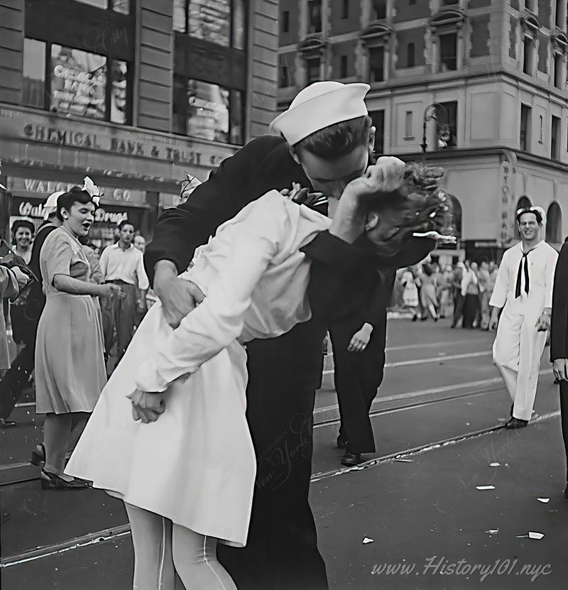 V-J Day Kiss Mystery Solved: Eisenstaedt's Timeless Capture